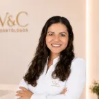 Dra. Natalí Arroyo, periodoncia e implantes