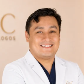 Dr. Nilton Escate Medina, director de la sede Barranco